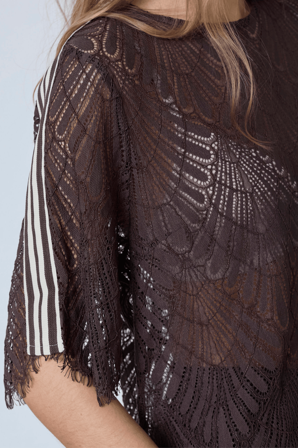 LetiCC lace blouse