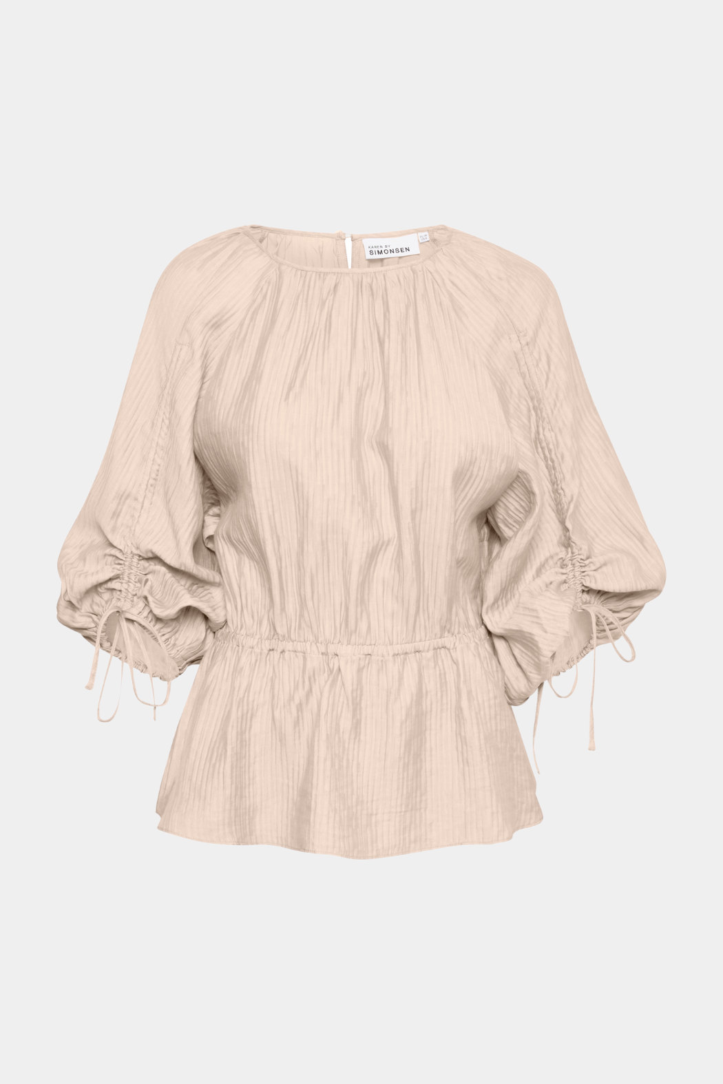 bluse, tee, t-shirt, overdel, skjorte, beige, creme, rundhals, snore, snører, bindebånd, sløjfer, rynk, rynker, elastik, taljeret, fin, smuk, elegant, klassisk, feminin, pæn, rå, cool, sej, unik, musthave, hverdag, fest