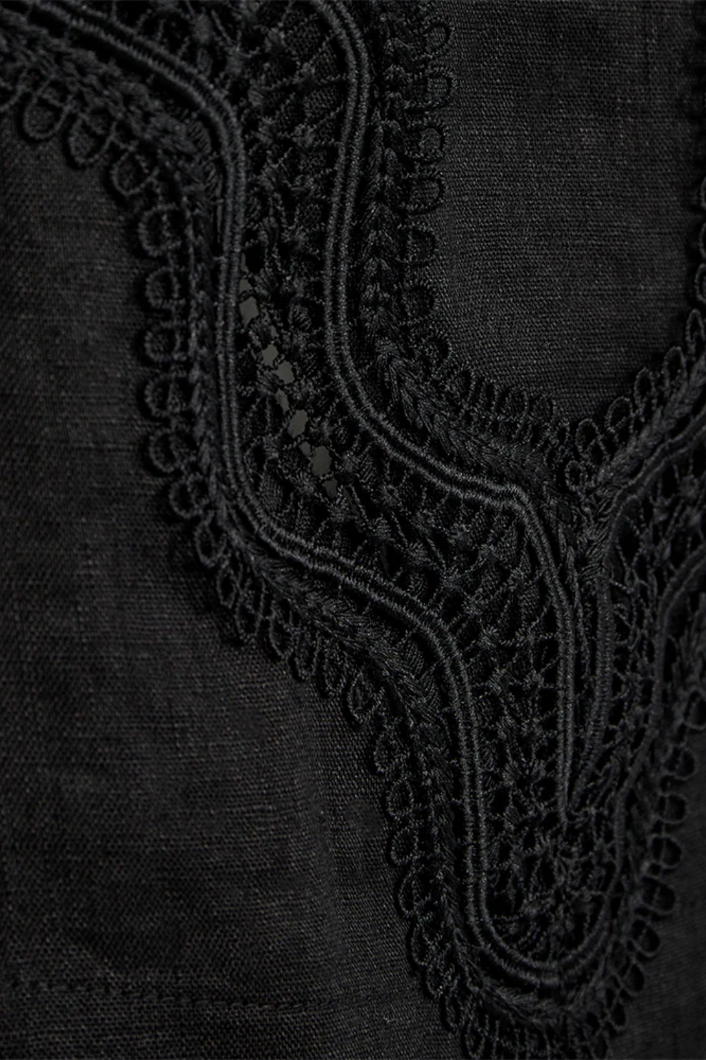 hør, linen, blonde, blonder, lace, vudskæring, let, transparent, detaljer, muse, copenhagenmuse, sort, black, fin, smuk, elegant, klassisk, feminin, pæn, rå, cool, sej, unik, musthave, hverdag, fest