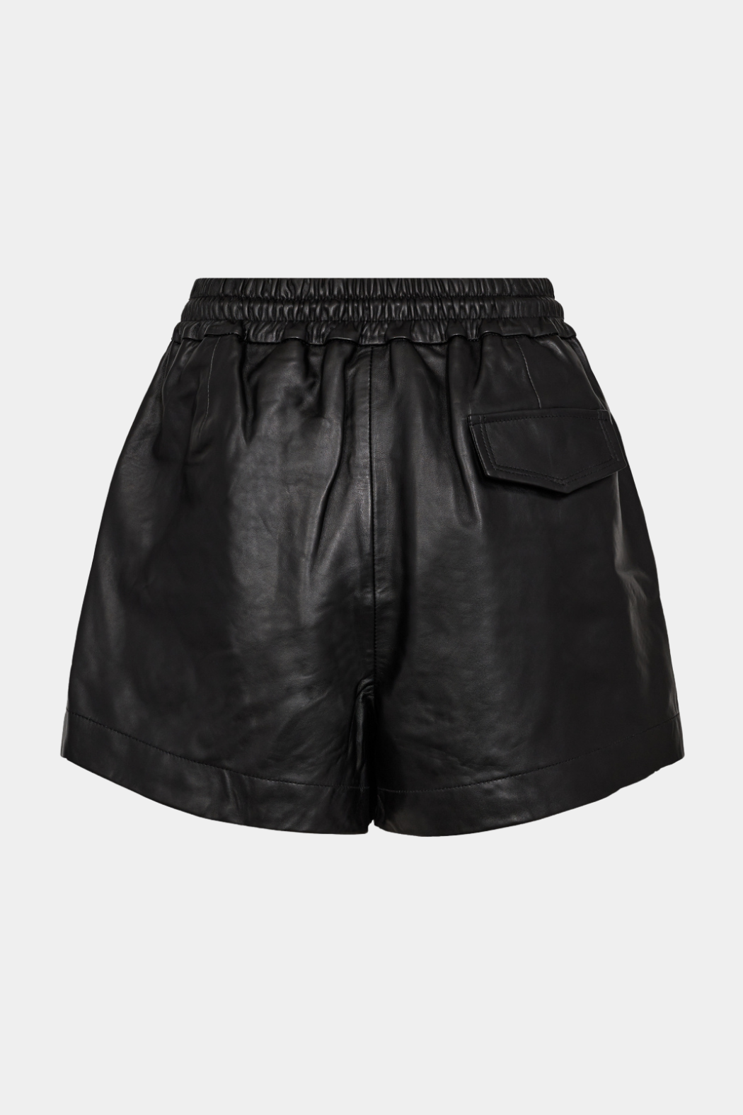 shorts, buks, skind, læder, leather, black, elastik, bindebånd, lommer, sort, black, blød, behagelig, fin, smuk, elegant, klassisk, feminin, pæn, rå, cool, sej, unik, musthave, hverdag, fest