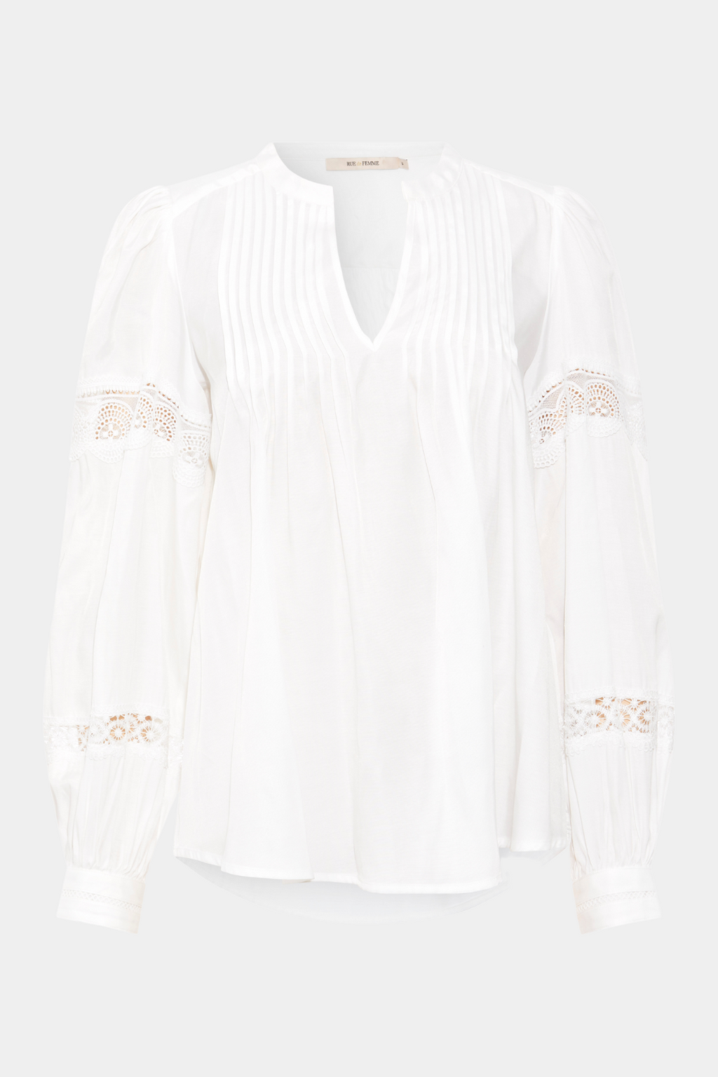 bluse, blouse, skjorte, shirt, hvid, white, strygefri, blonde, blonder, lace, v-hals, løs, loose, elegant, fin, feminin, ting, blød, soft, pufærmer, ballonærmer, læg, hverdag, fest, business, arbejde, work, kvinde, dame, woman