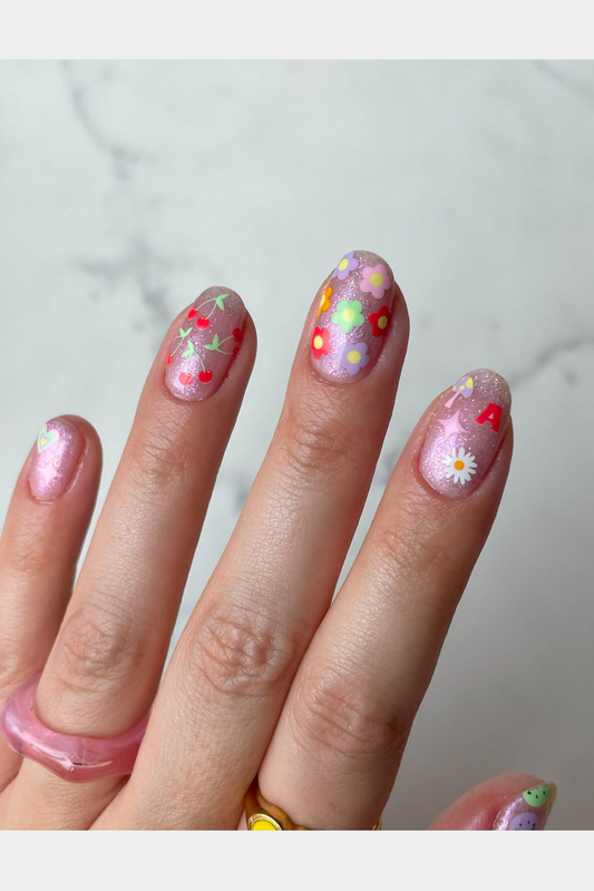 Mini nail art, flower power