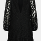 kjole, dress, glimmer, glitter, sort, black, print, mønster, flæse, fest, festkjole, party, elegant, fin, feminin, hverdag, fest, jul, Christmas, xmas, nytår, new year, langærmet, short, mini, midi, kvinde, dame, woman