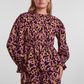 bluse, skjorte, leo, leopard, pink, brun, rundhals, smok, flæser, fin, smuk, elegant, klassisk, feminin, pæn, rå, cool, sej, unik, musthave, hverdag, fest