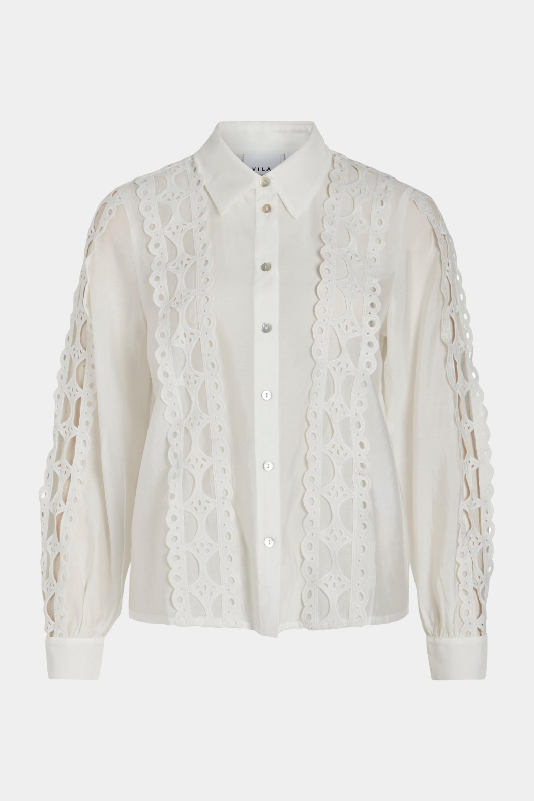 skjorte, blouse, bluse, blonde, broderi, krave, hvid, white, blød, soft, strygefri, bomuld, tencel, langærmet, gennemsigtig, hulmønster, elegant, fin, feminin, copenhagen muse, hverdag, fest, kvinde, dame, woman
